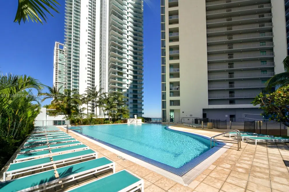 888 Biscayne Blvd #2511 Miami, FL 33132