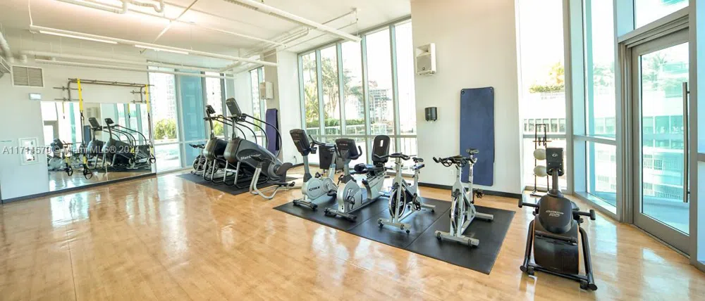 888 Biscayne Blvd #2511 Miami, FL 33132