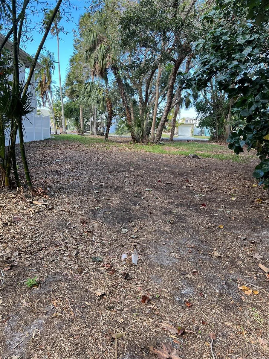 418 12TH AVENUE Indian Rocks Beach, FL 33785