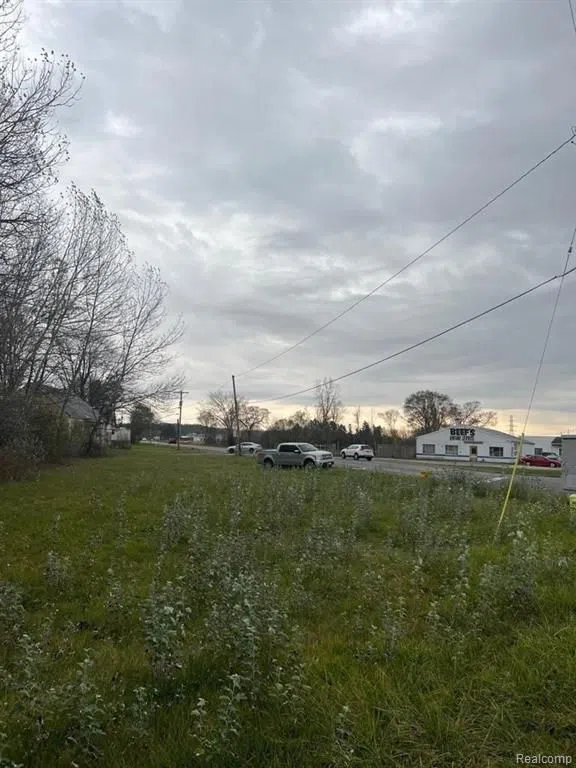 2105 WILLIAMSON ROAD Bridgeport Charter Township, MI 48601