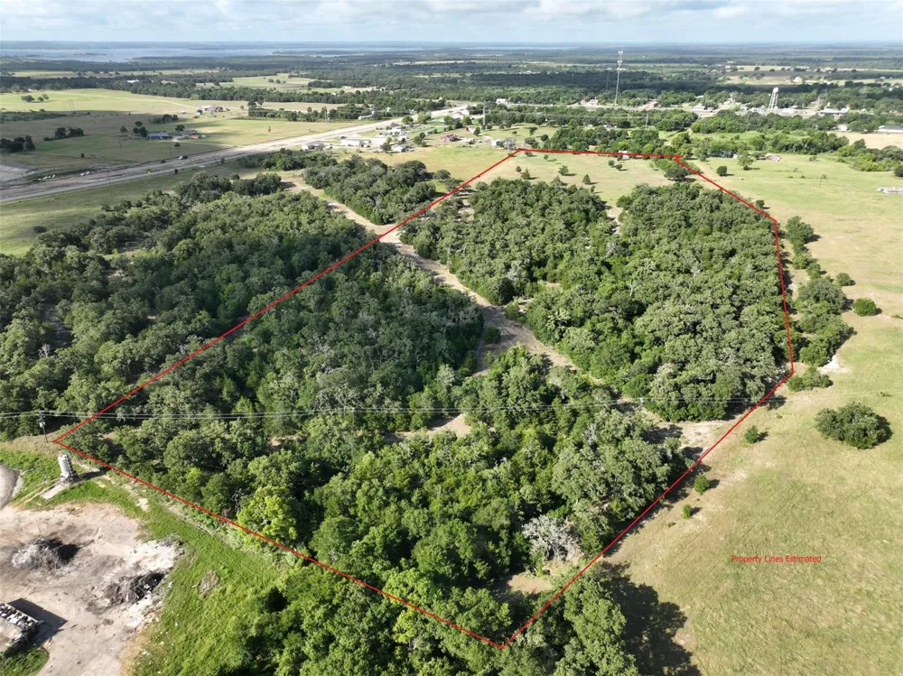 W Magnolia Drive Lyons, TX 77836