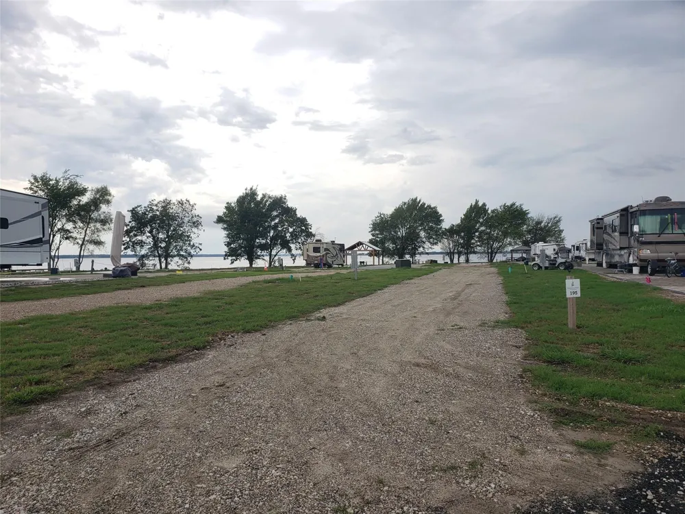 6148 Peninsula Road Kerens, TX 75144