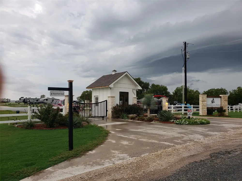 6148 Peninsula Road Kerens, TX 75144