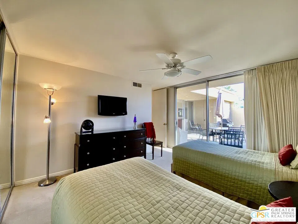 272 Desert Lakes Drive Palm Springs, CA 92264