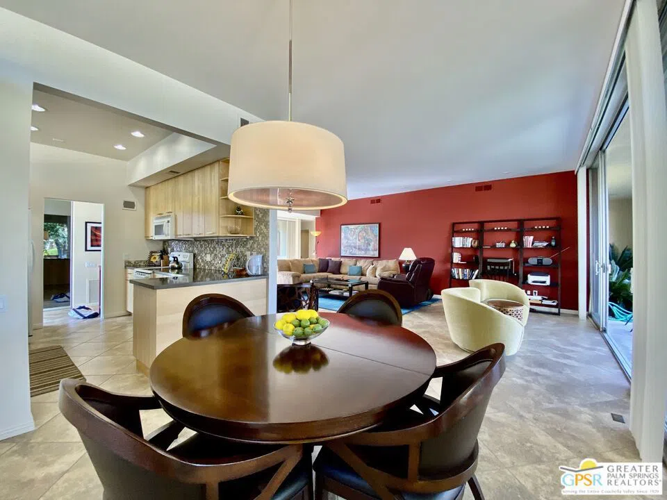 272 Desert Lakes Drive Palm Springs, CA 92264