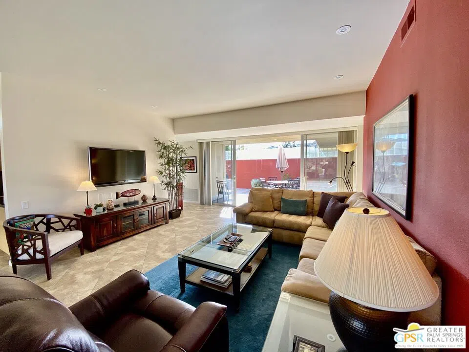 272 Desert Lakes Drive Palm Springs, CA 92264