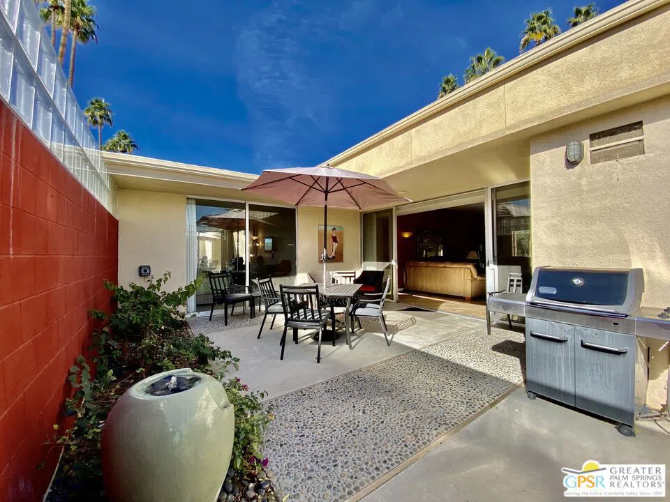272 Desert Lakes Drive Palm Springs, CA 92264