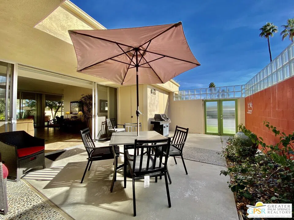 272 Desert Lakes Drive Palm Springs, CA 92264
