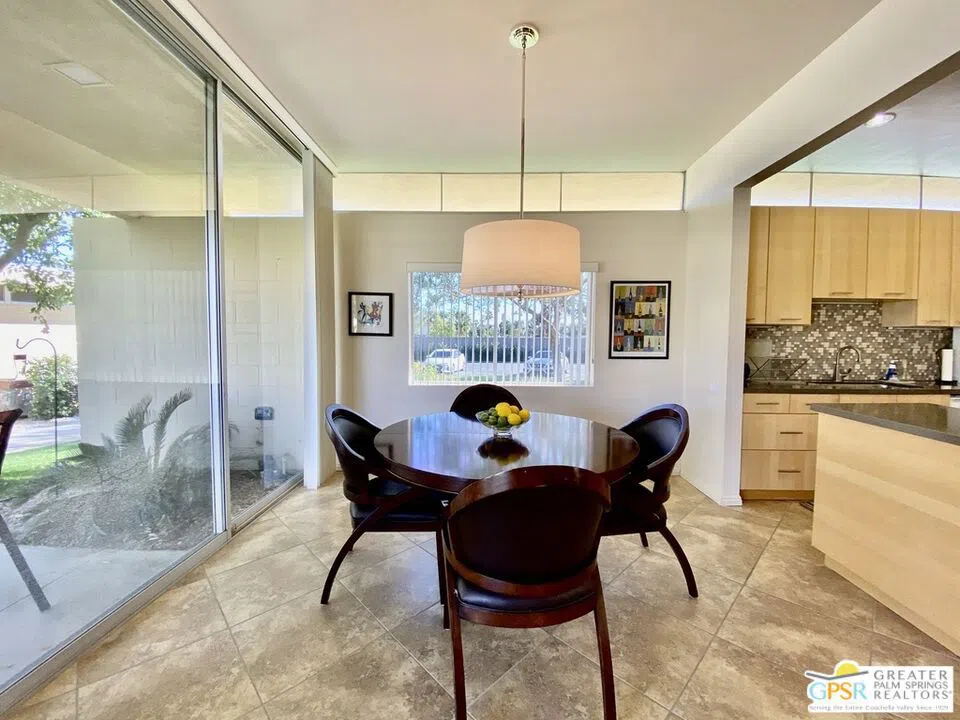 272 Desert Lakes Drive Palm Springs, CA 92264