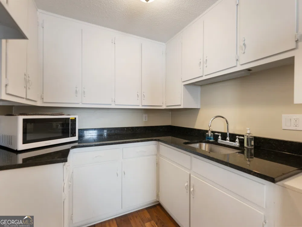 245 W Moreno ST Buford, GA 30518