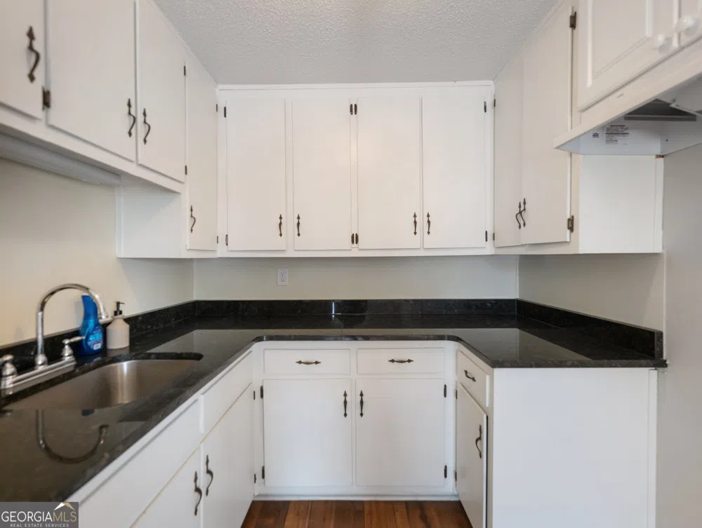 245 W Moreno ST Buford, GA 30518
