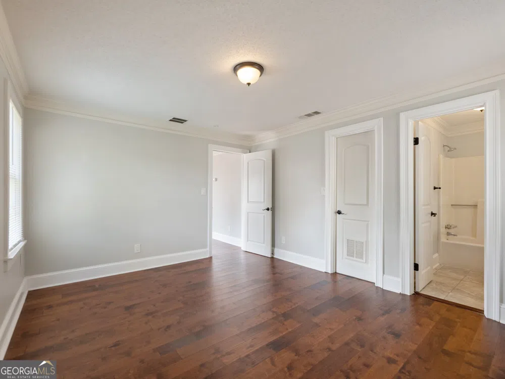 245 W Moreno ST Buford, GA 30518