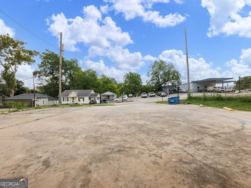 245 W Moreno ST Buford, GA 30518