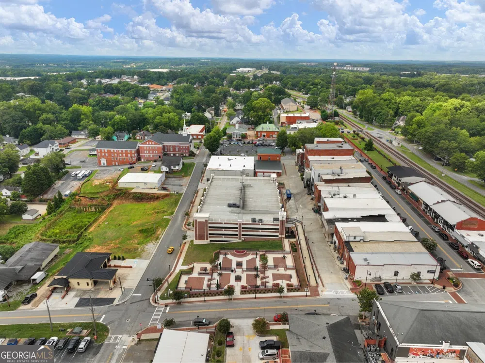 245 W Moreno ST Buford, GA 30518