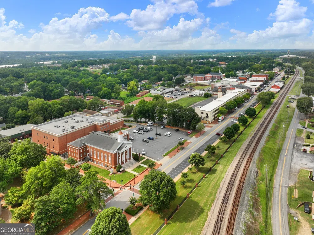 245 W Moreno ST Buford, GA 30518