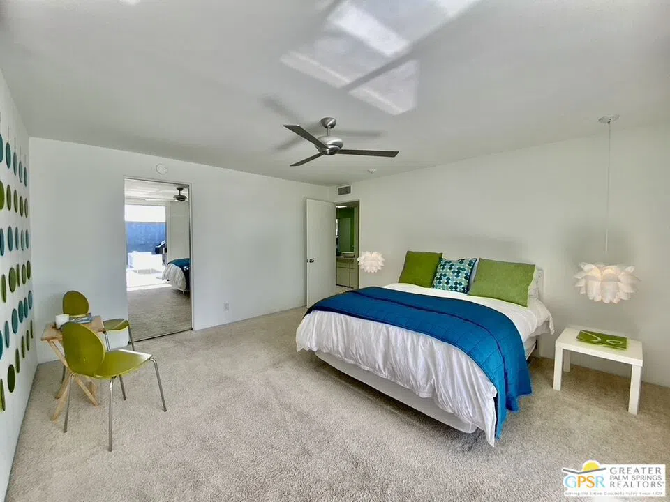 16 Lakeview Circle Palm Springs, CA 92264
