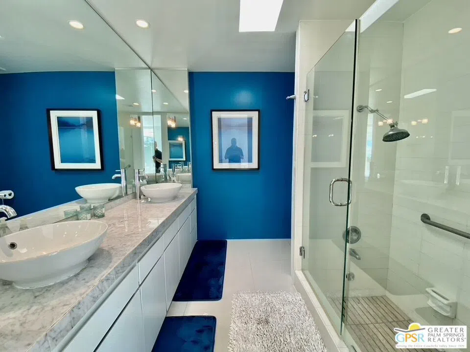 16 Lakeview Circle Palm Springs, CA 92264