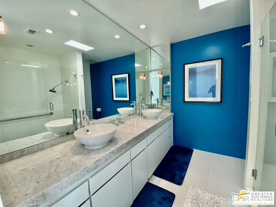 16 Lakeview Circle Palm Springs, CA 92264