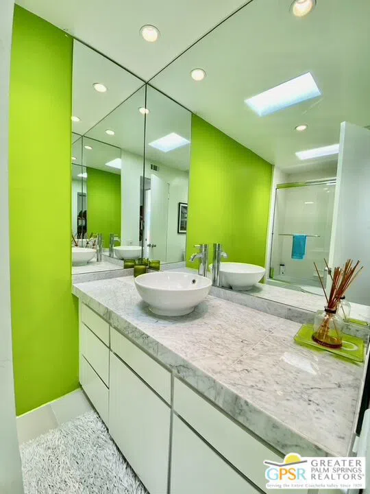 16 Lakeview Circle Palm Springs, CA 92264