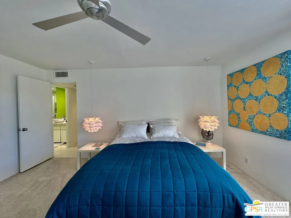 16 Lakeview Circle Palm Springs, CA 92264