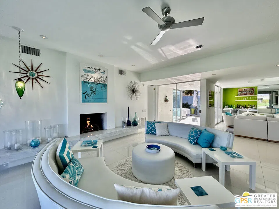 16 Lakeview Circle Palm Springs, CA 92264