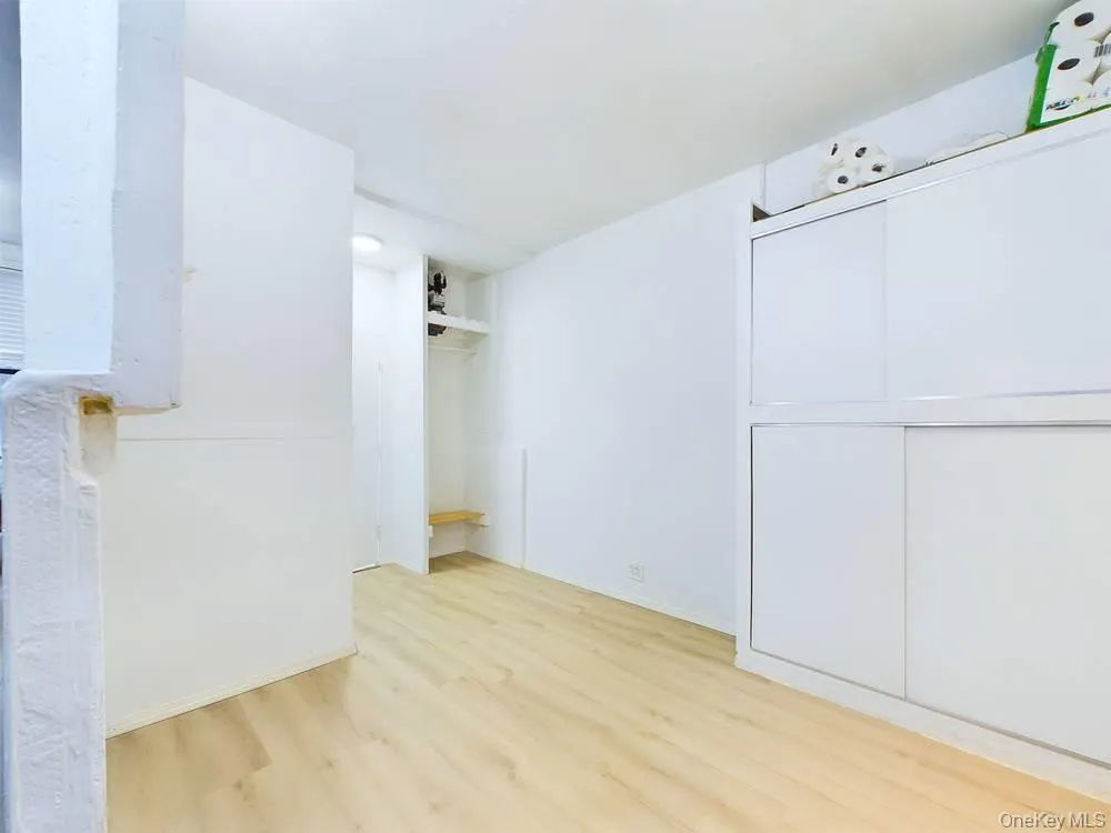 21-58 35 street #1E Astoria, NY 11105