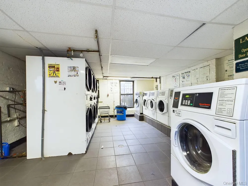 21-58 35 street #1E Astoria, NY 11105