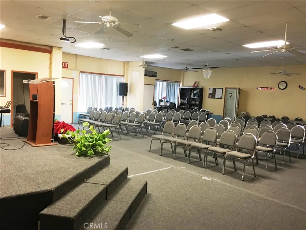 5213 S Hoover Street Los Angeles, CA 90037