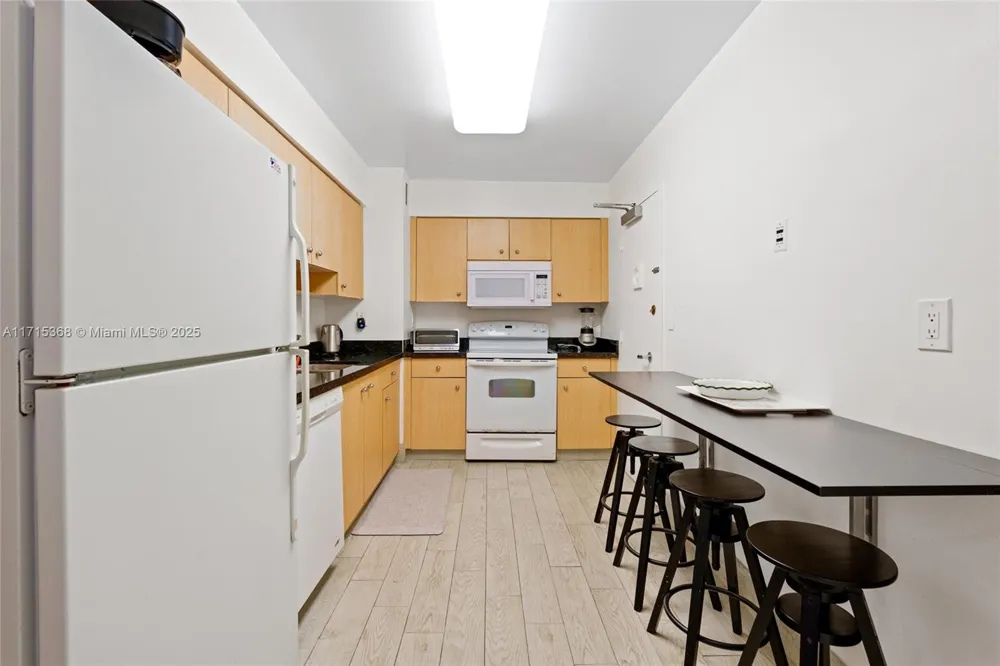 9195 Collins Ave #1103 Surfside, FL 33154