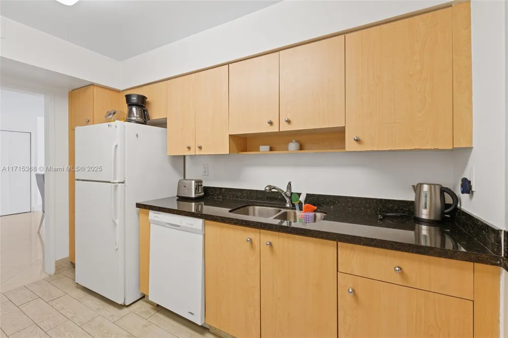 9195 Collins Ave #1103 Surfside, FL 33154