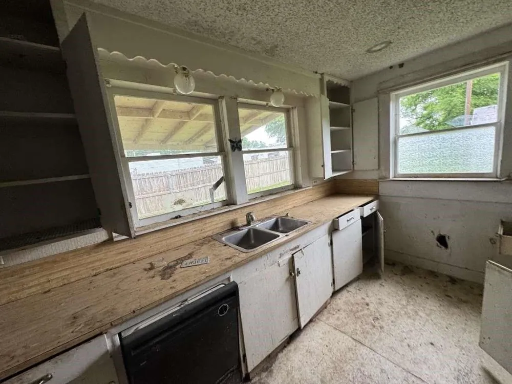 235 County Road 1407 Jacksonville, TX 75766