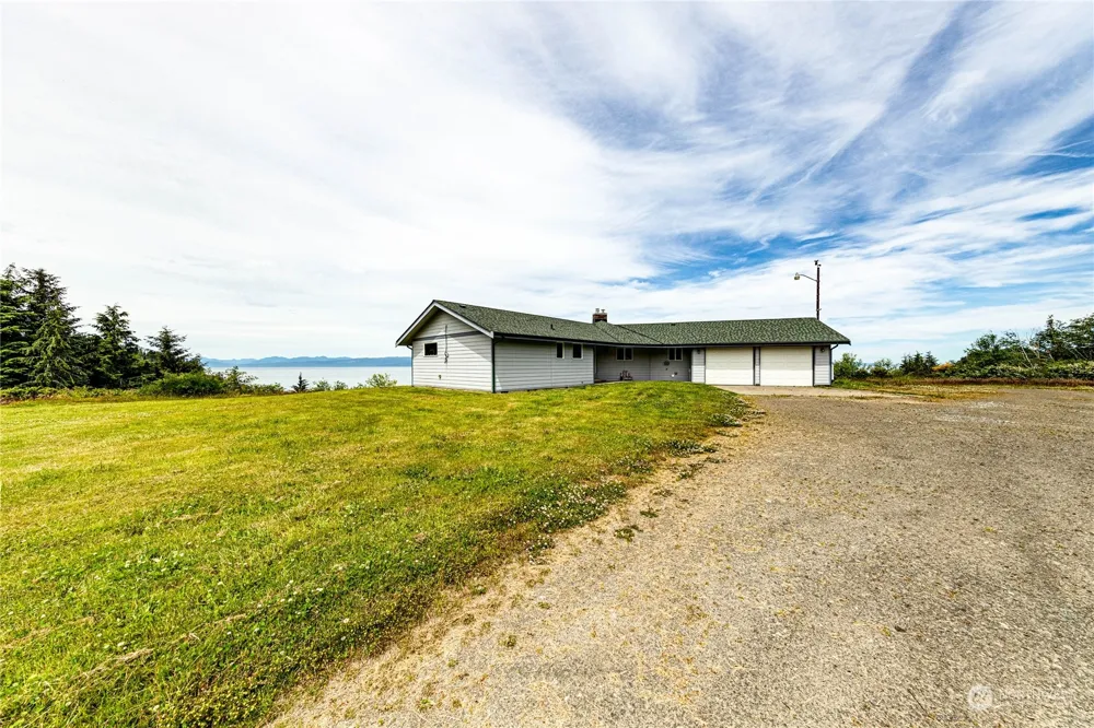 14568 Hwy 112 Sekiu, WA 98381