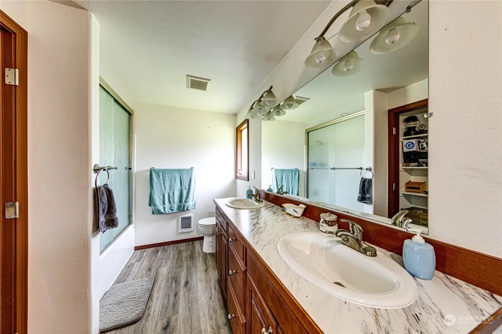 14568 Hwy 112 Sekiu, WA 98381