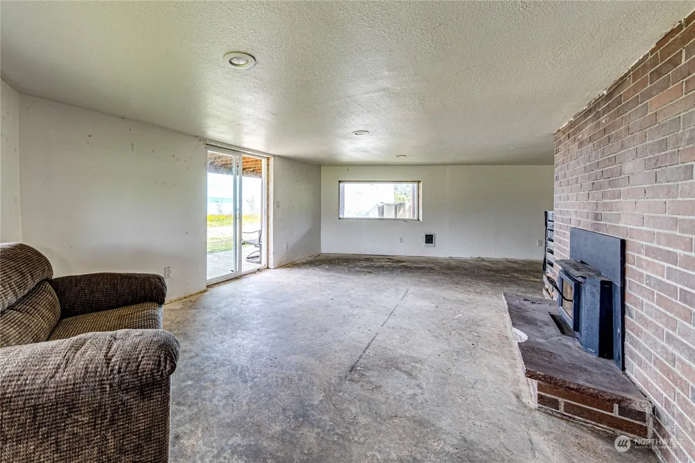 14568 Hwy 112 Sekiu, WA 98381
