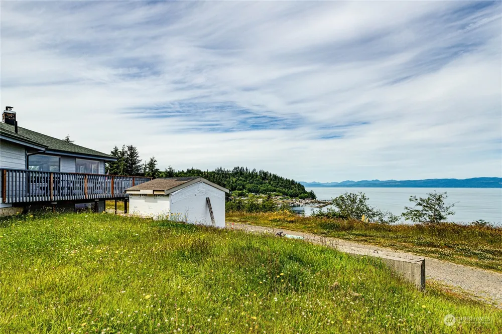 14568 Hwy 112 Sekiu, WA 98381