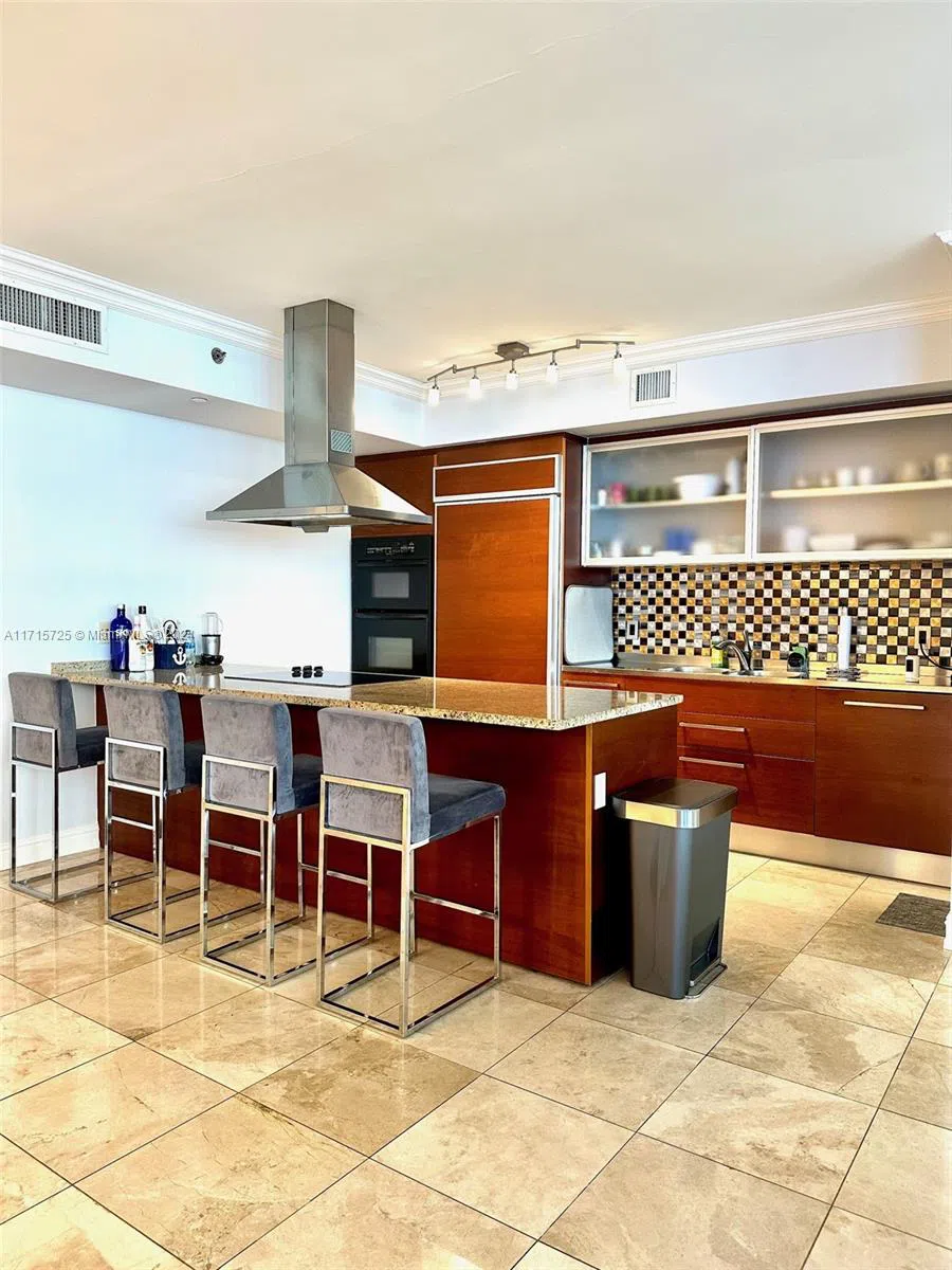1850 S Ocean Dr #3310 Hallandale Beach, FL 33009