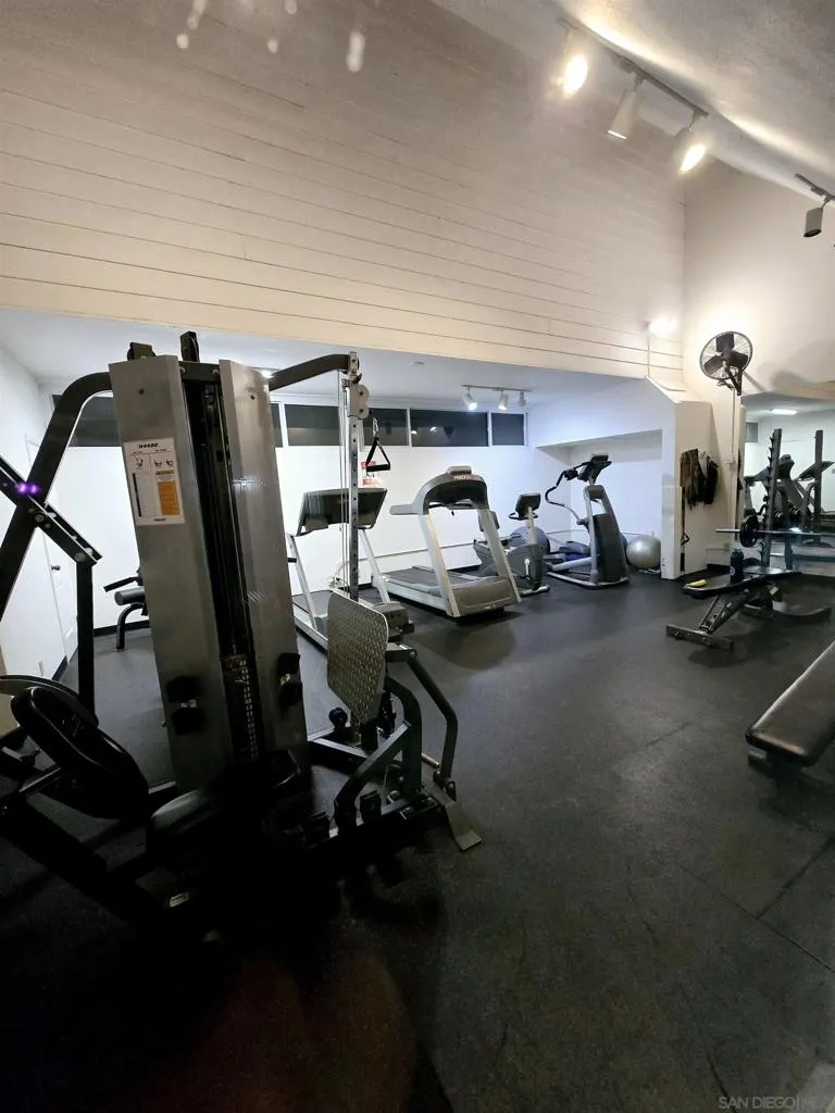 6333 Mount Ada Rd. #168 Clairemont Mesa, CA 92111