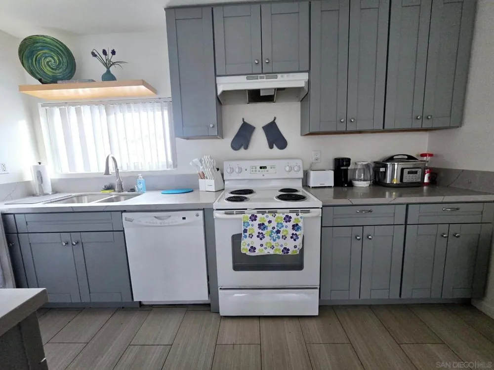 6333 Mount Ada Rd. #168 Clairemont Mesa, CA 92111