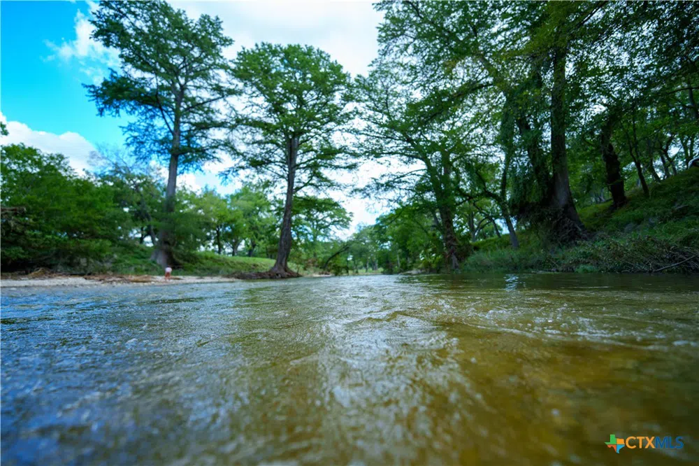 46 Ranch Road 1621 Comfort, TX 78013