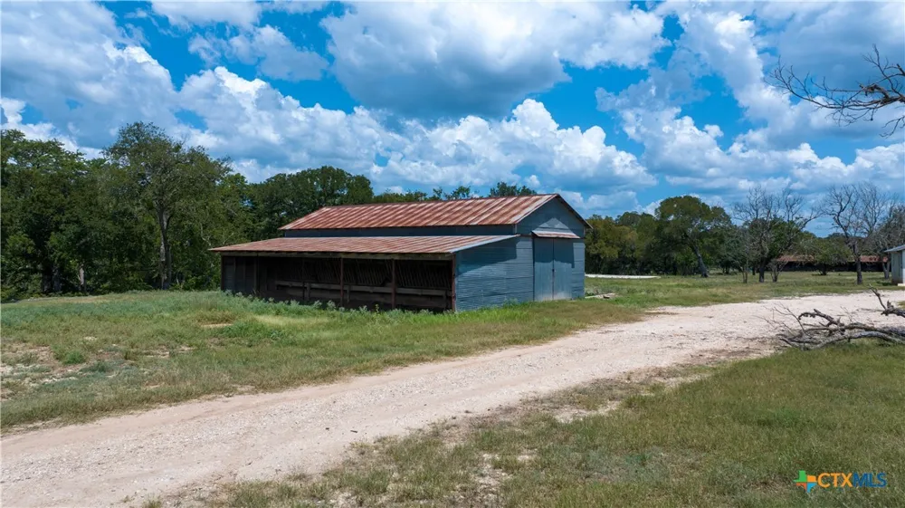46 Ranch Road 1621 Comfort, TX 78013
