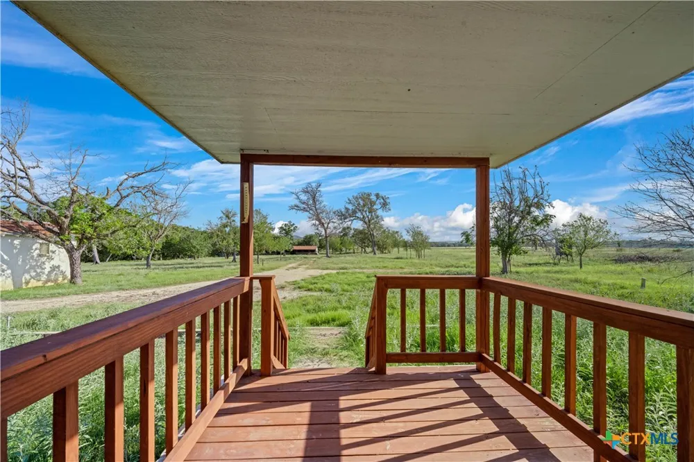 46 Ranch Road 1621 Comfort, TX 78013