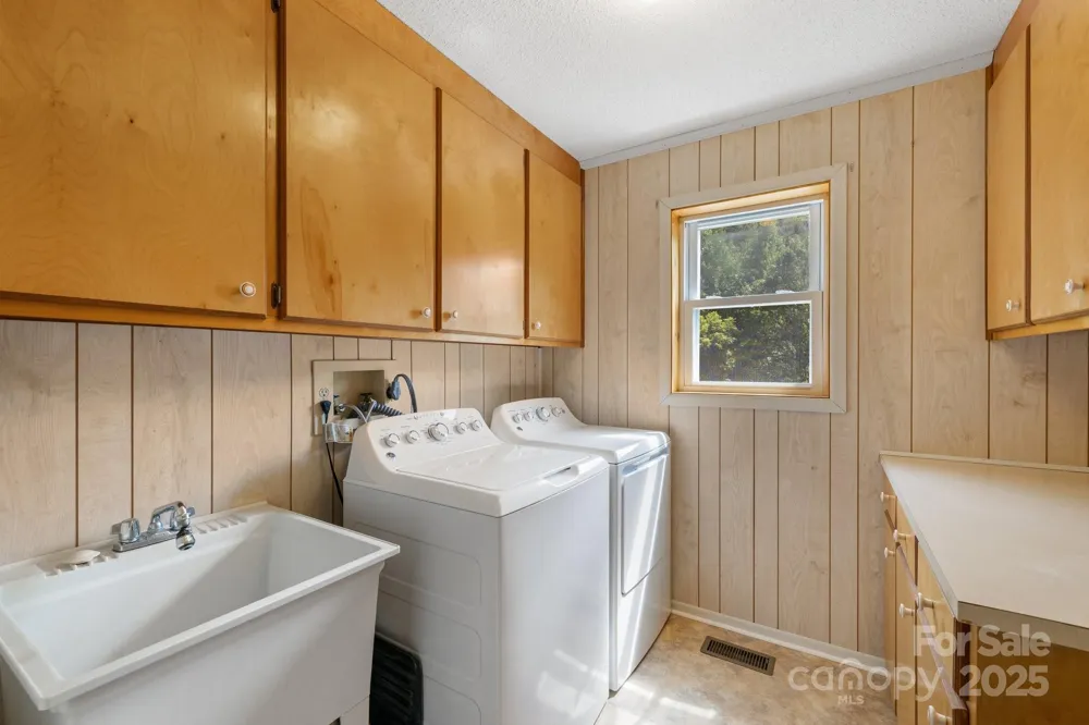 505 Old Home Place Drive Marshall, NC 28753