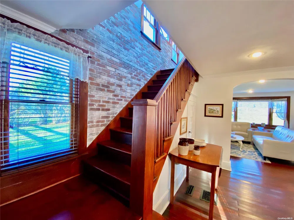 1975 Youngs Avenue Southold, NY 11971