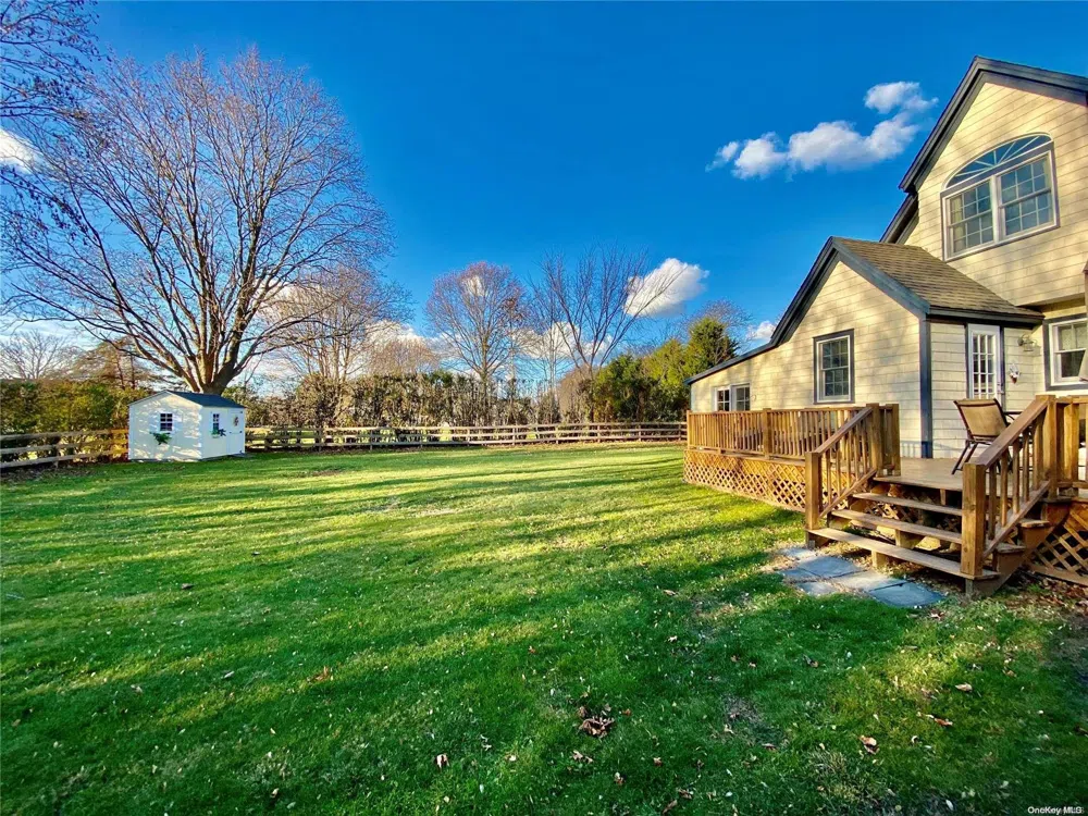 1975 Youngs Avenue Southold, NY 11971