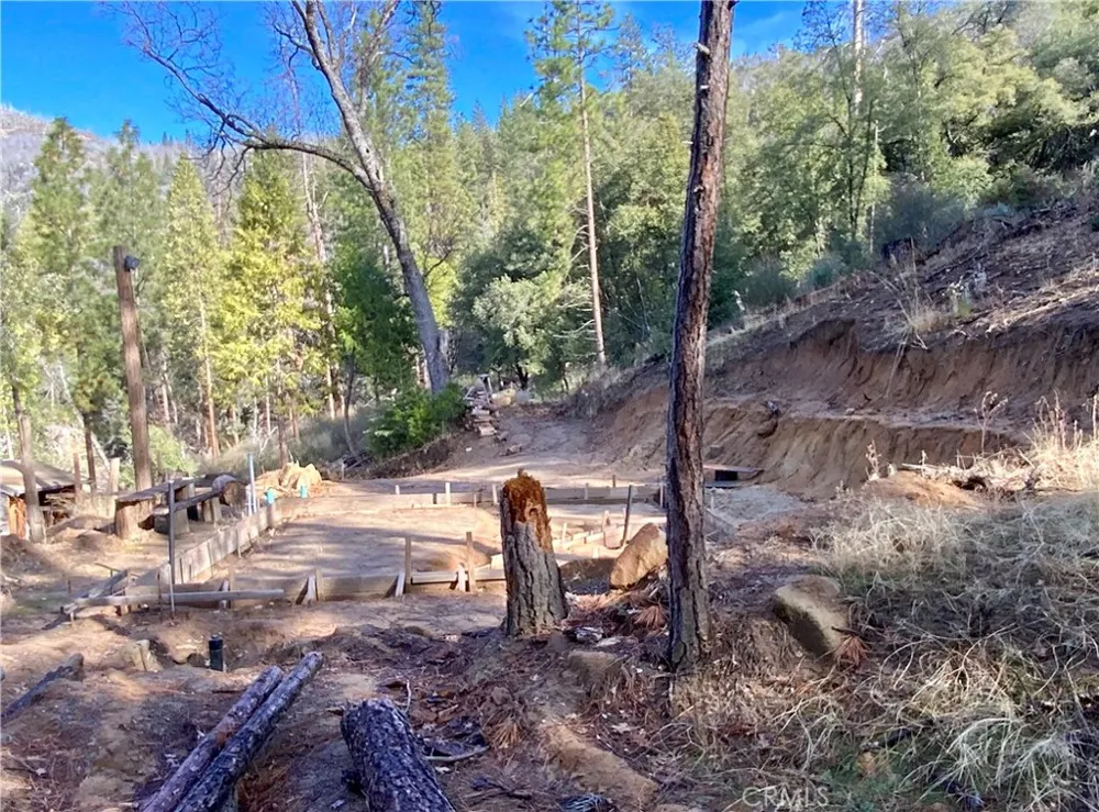 50963 Chu Ranch Road Oakhurst, CA 93644