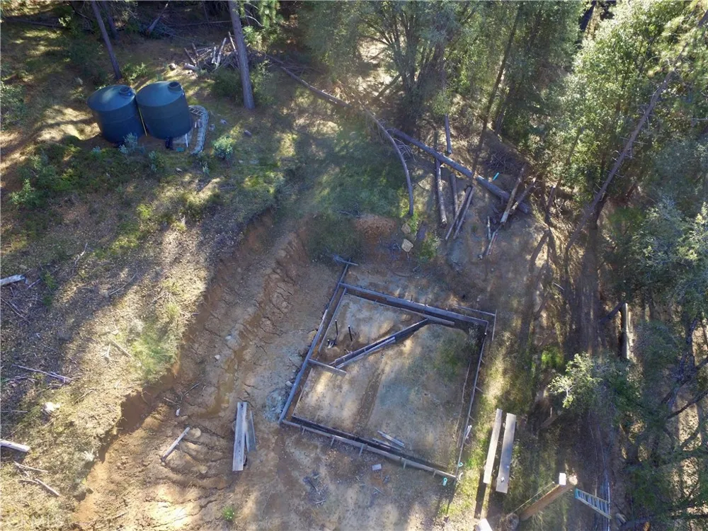 50963 Chu Ranch Road Oakhurst, CA 93644