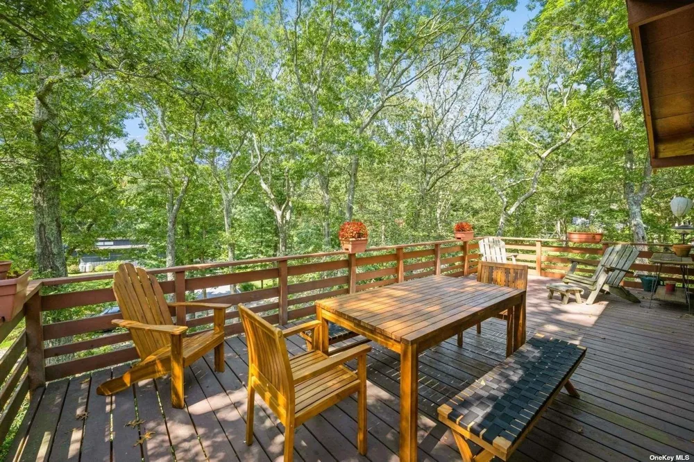 292 Little Fresh Pond Road Southampton, NY 11968