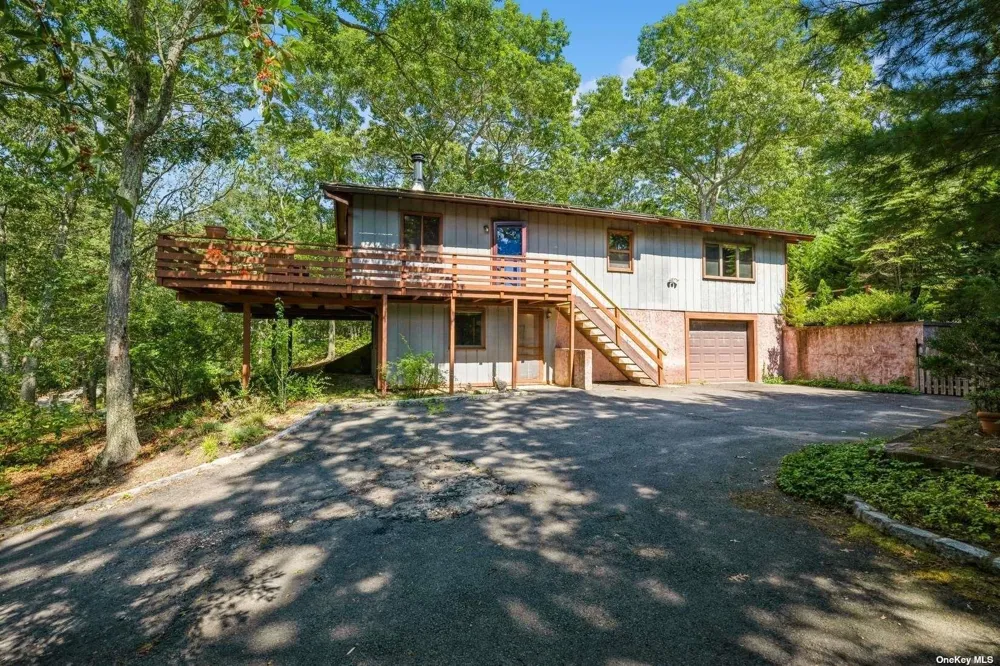 292 Little Fresh Pond Road Southampton, NY 11968