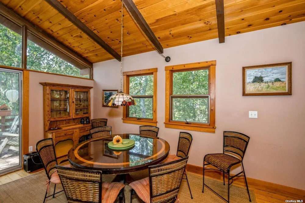292 Little Fresh Pond Road Southampton, NY 11968