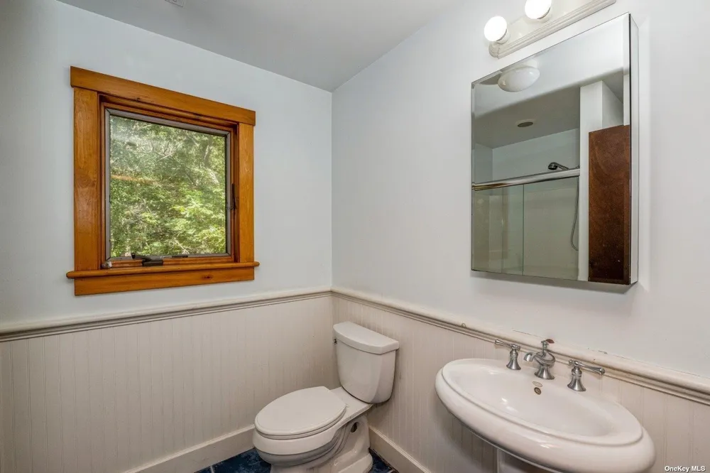 292 Little Fresh Pond Road Southampton, NY 11968